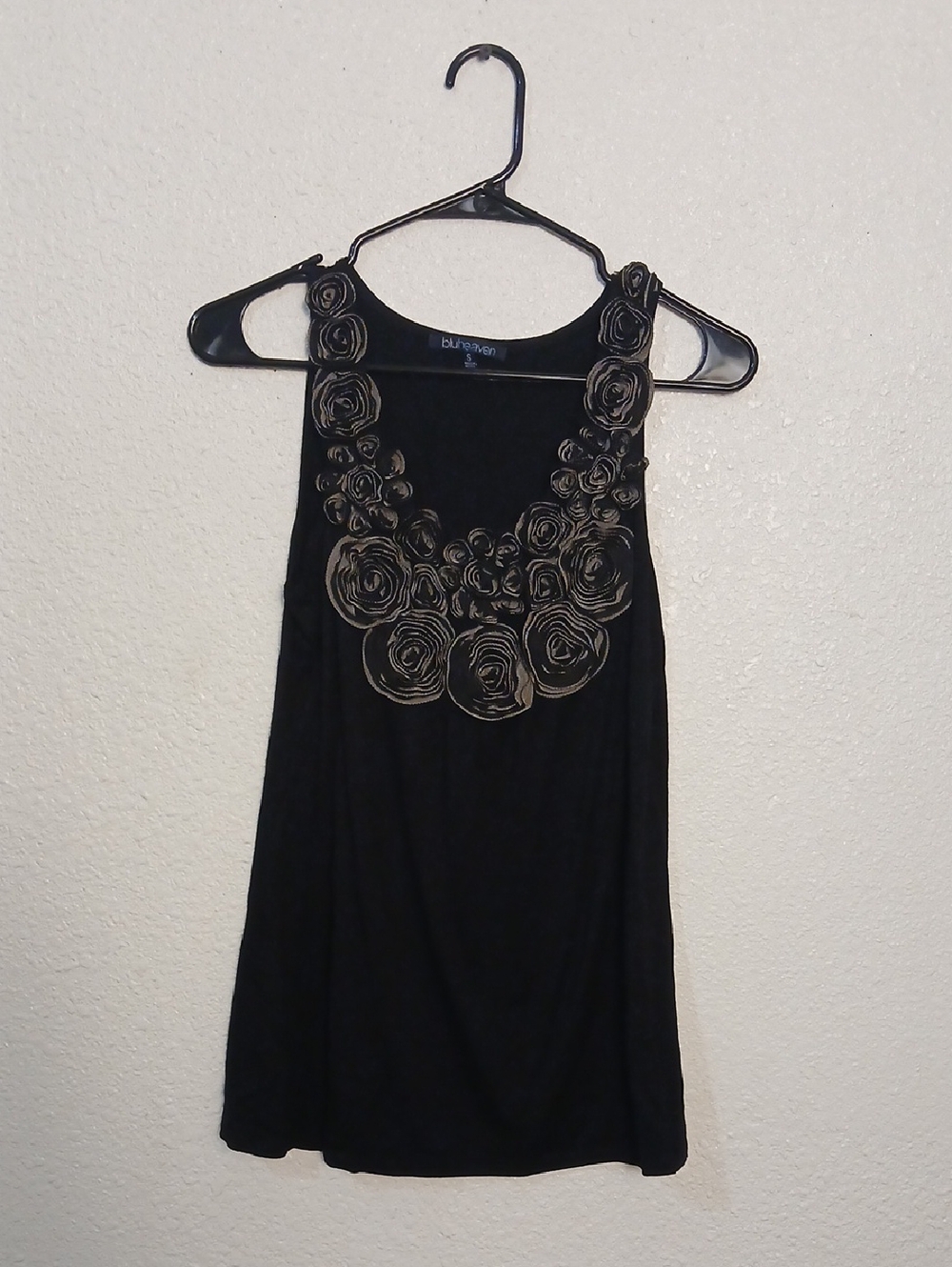 BCBGeneration Black Floral-Appliqué Tank Top